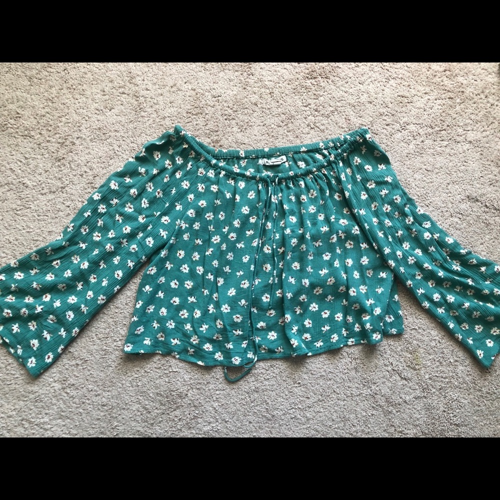 Cropped floral blouse